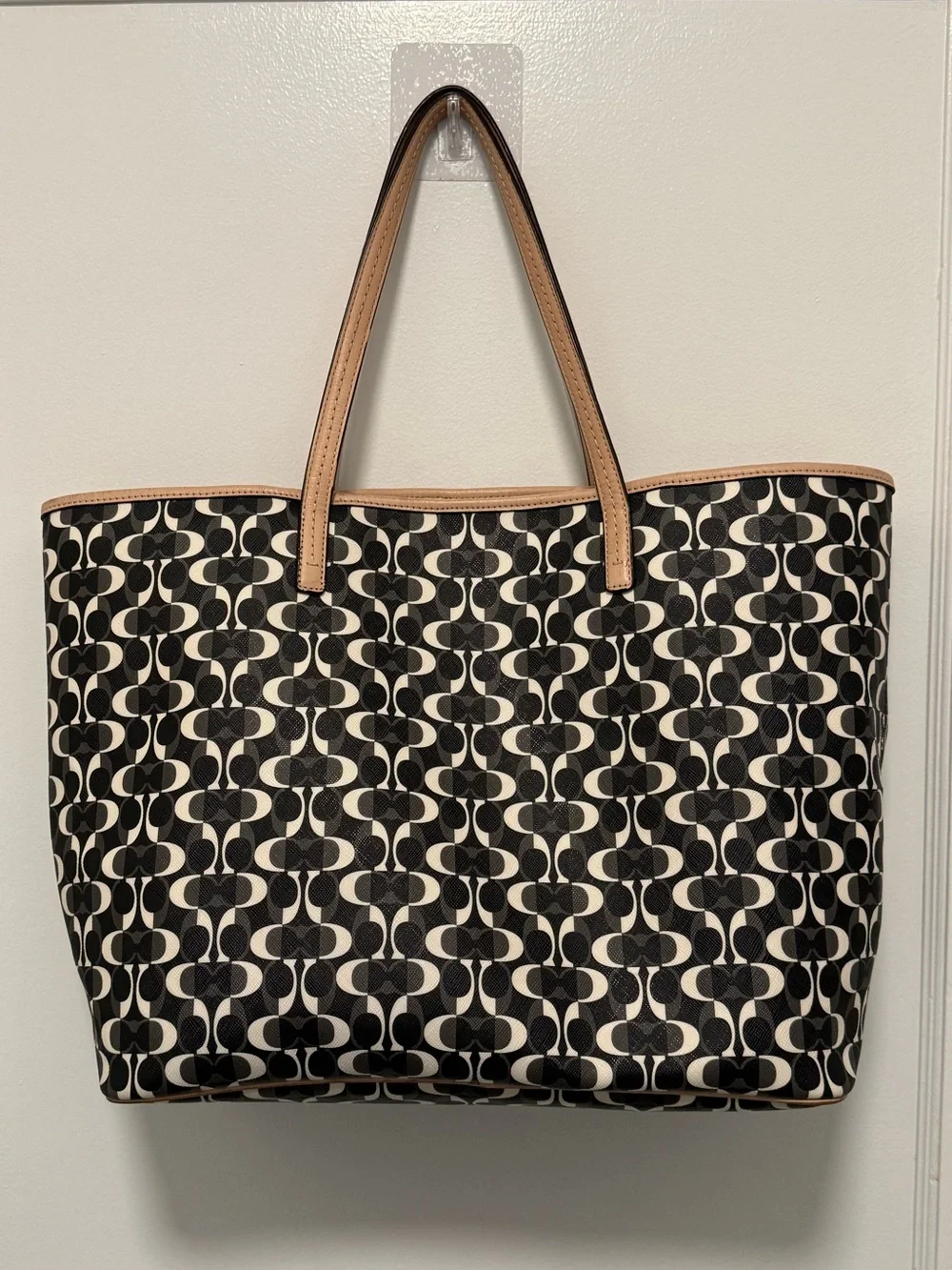 Coach F23673 Optic Signature C Large Coated Canvas Tote